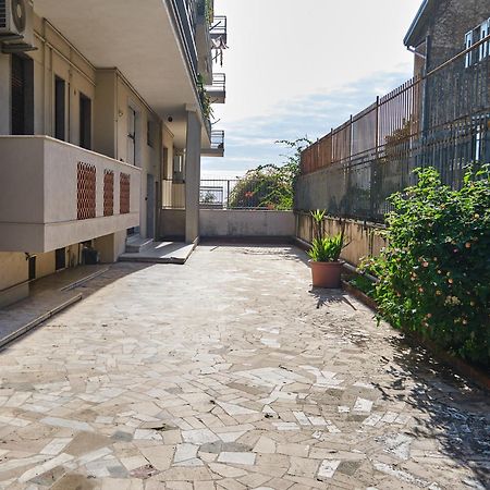 Sostanza - Rooms In Catania Ngoại thất bức ảnh