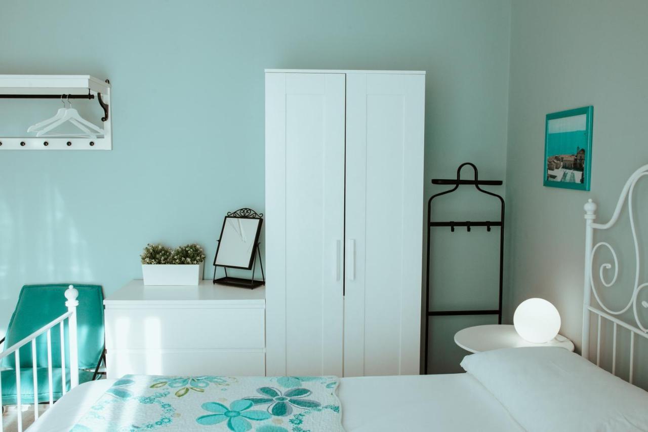 Sostanza - Rooms In Catania Ngoại thất bức ảnh