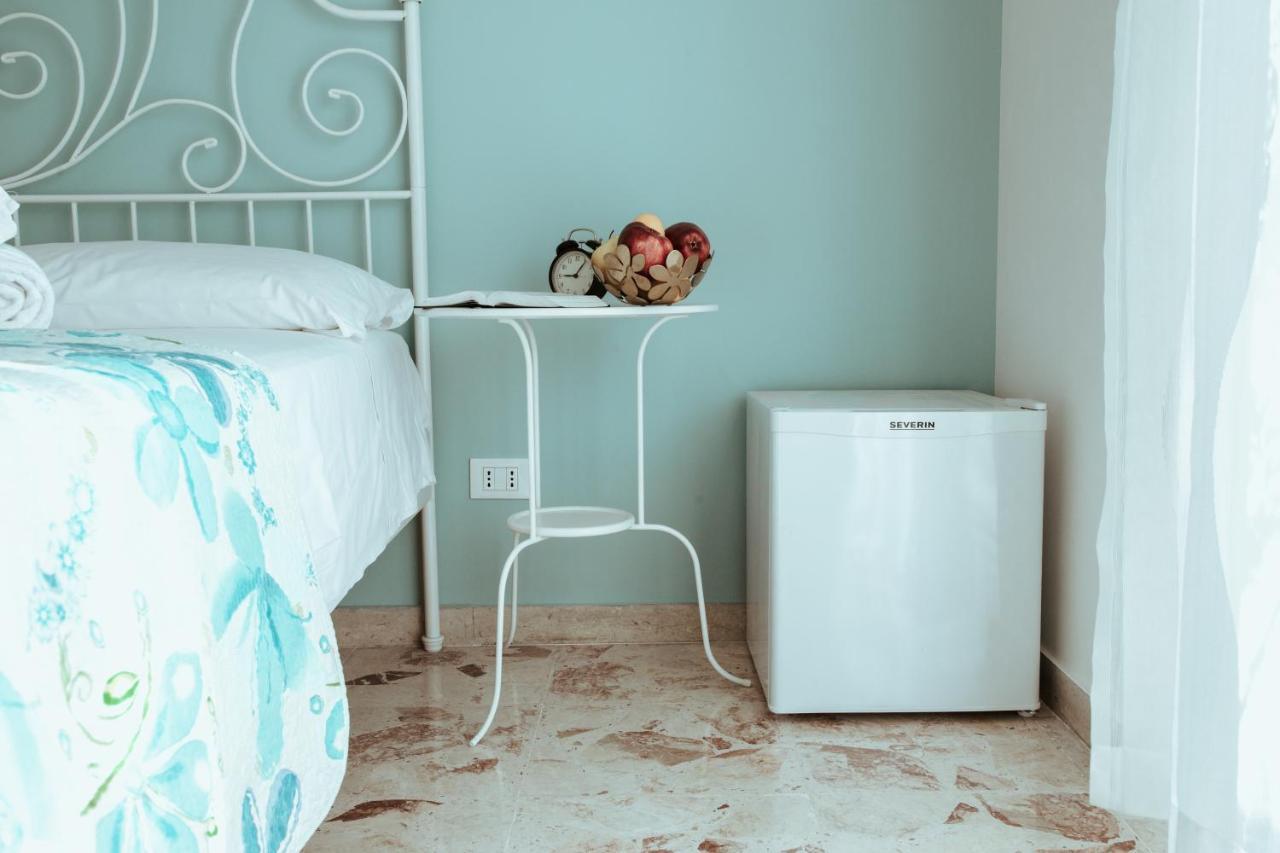 Sostanza - Rooms In Catania Ngoại thất bức ảnh