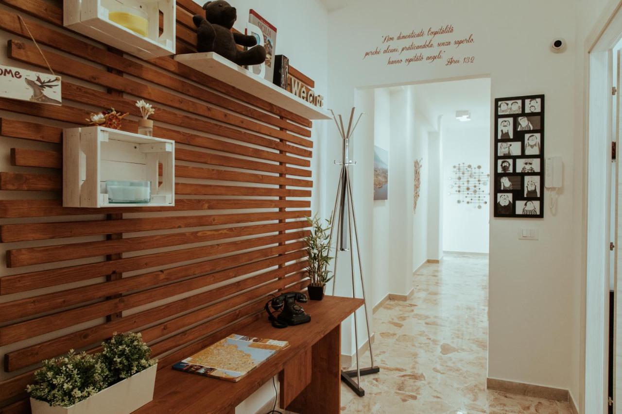 Sostanza - Rooms In Catania Ngoại thất bức ảnh