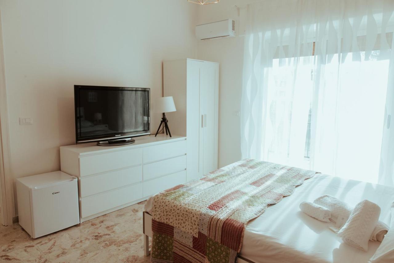 Sostanza - Rooms In Catania Ngoại thất bức ảnh