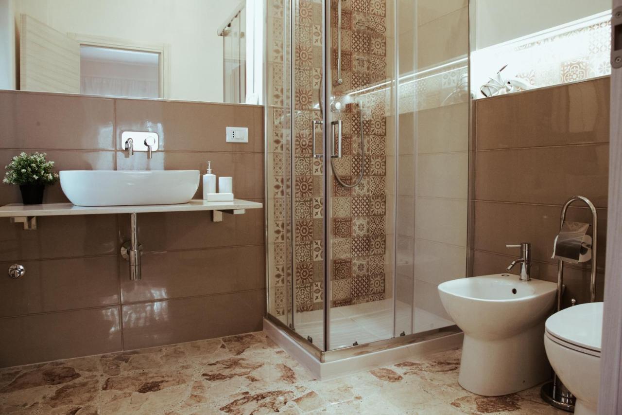Sostanza - Rooms In Catania Ngoại thất bức ảnh