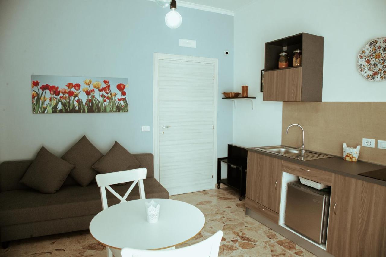 Sostanza - Rooms In Catania Ngoại thất bức ảnh