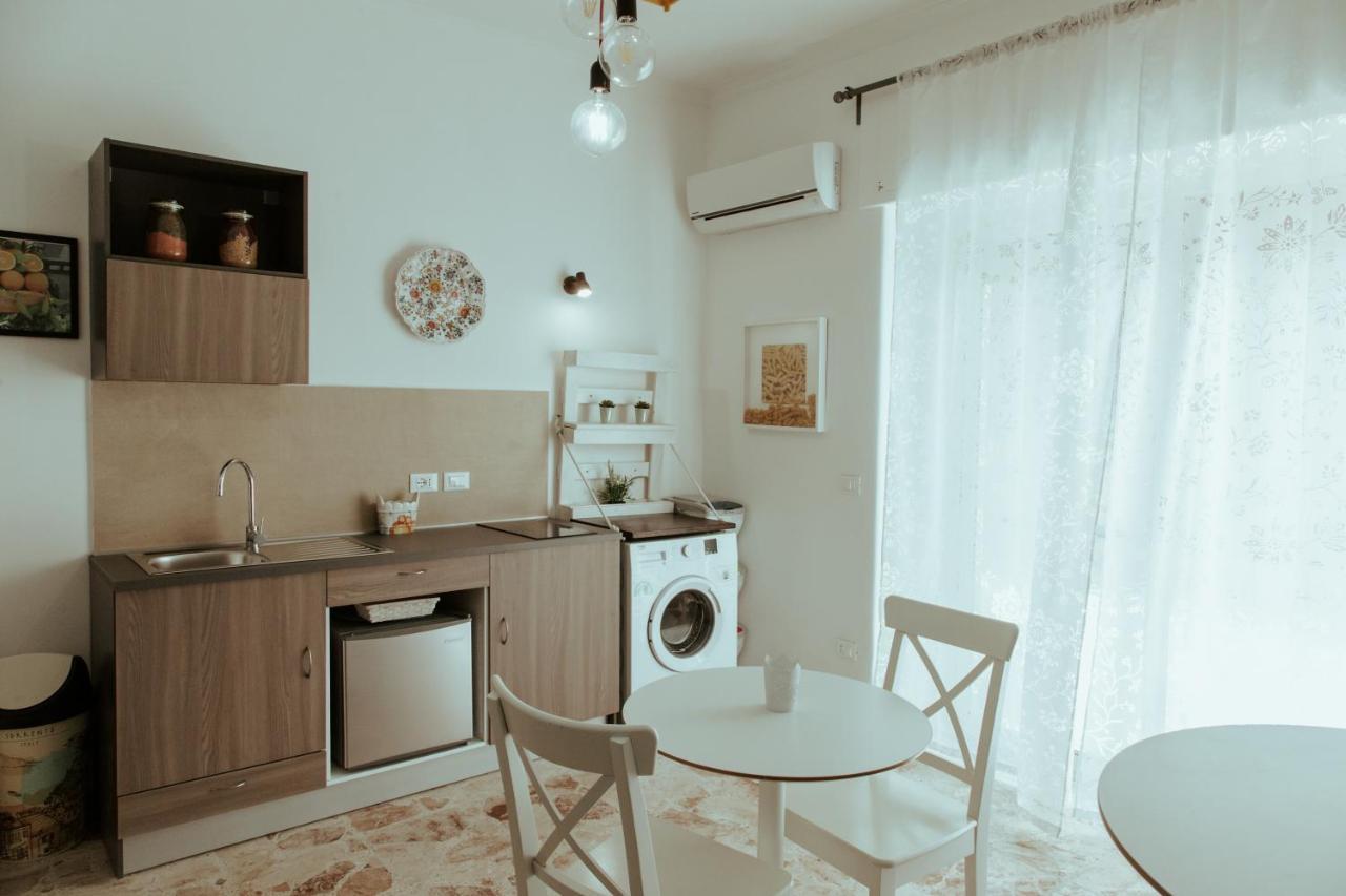 Sostanza - Rooms In Catania Ngoại thất bức ảnh